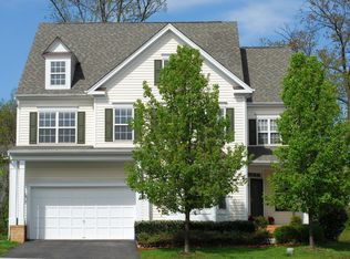 45842 Oak Branch Ln, Sterling, VA 20164