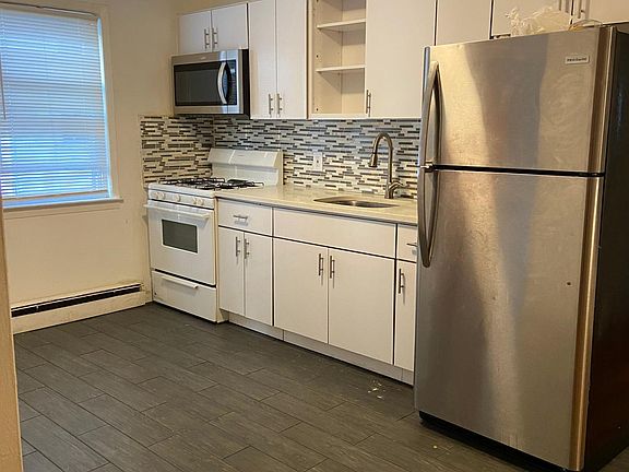2nd image of 8535 164th St