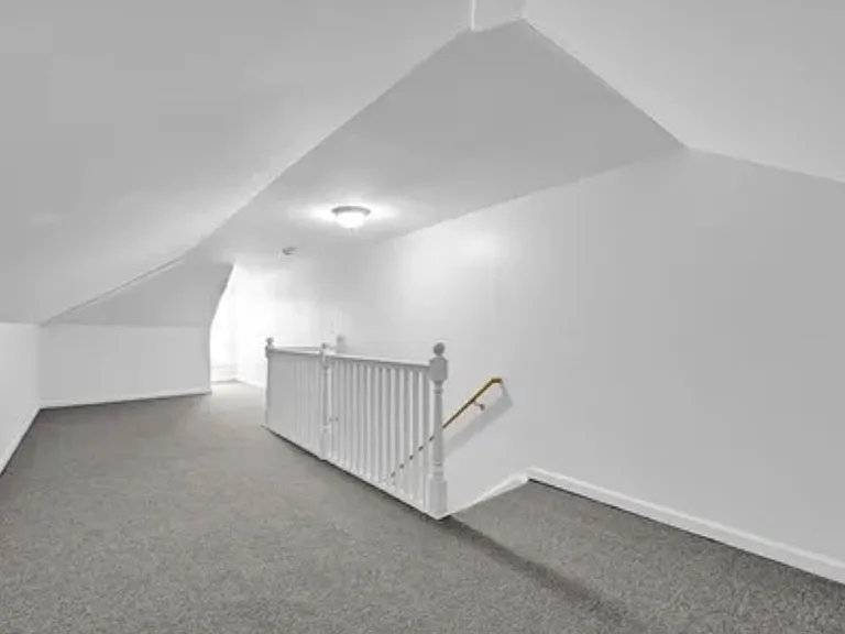 8 N Wolfe St — Photo 18