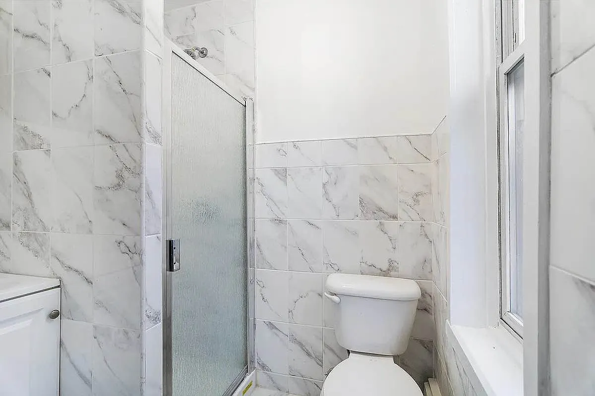 380 Knickerbocker Avenue — Photo 2