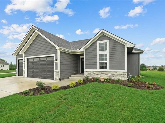 2nd image of 14601 Aspen Cir