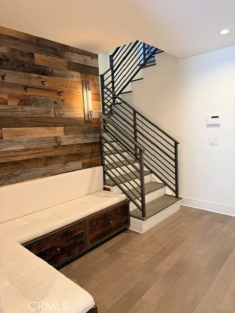 3 bed, 2195 sqft, $5,950 — Photo 4