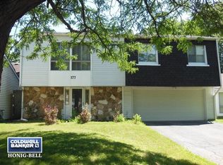 177 Highbury Dr, Elgin, IL 60120