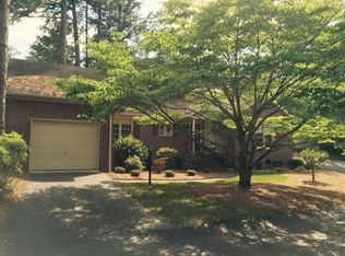 4 Saint James Cir, Southern Pines, NC 28387