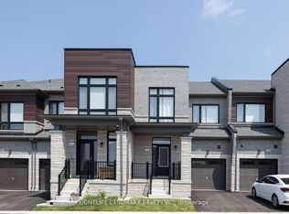 12 Fish Dr, Aurora, ON L4G 0C5