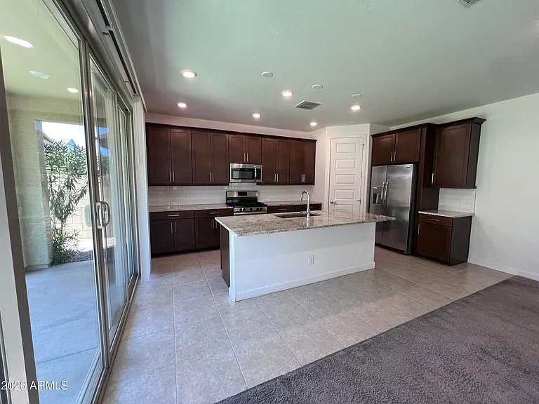 1165 E Thompson Way — Photo 7