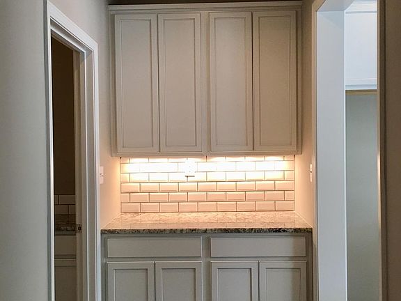 4th image of 2148 Tracery Oaks Dr