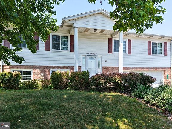 2nd image of 3995 Ricklyn Dr