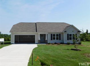 214 Cornfield Ln, Benson, NC 27504