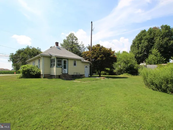 37 N Dupont Hwy, Saint Georges, DE 19733