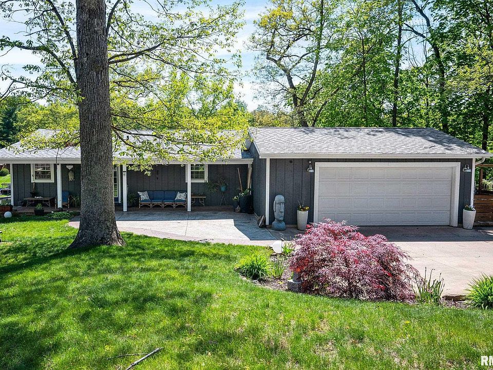 1st image of 545 Whispering Oaks Dr