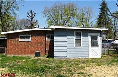 2nd image of 9116 Macon Ave