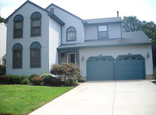 12 Hastings Ct, Marlton, NJ 08053