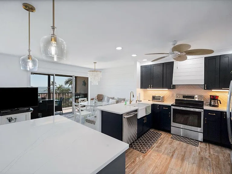 1080 N Collier Blvd #308 — Photo 7