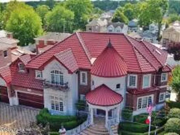 284 Vineland Avenue image 1 of 58