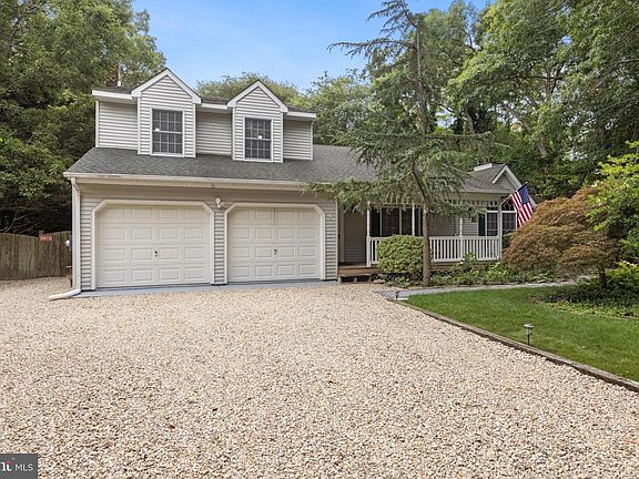 5th image of 4 Pine Oak Dr