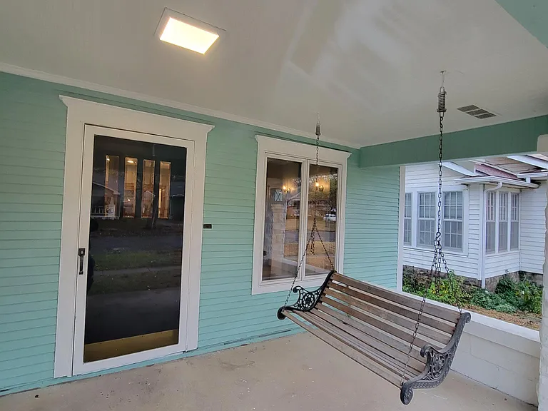 1047 N Coolidge Ave — Photo 3
