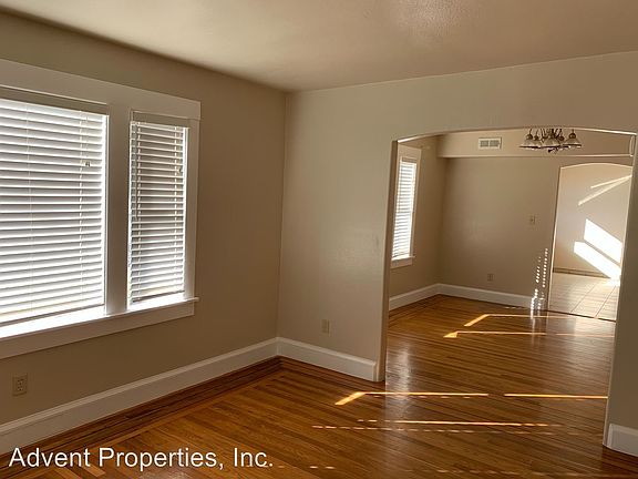 3rd image of 3801 Midvale Ave