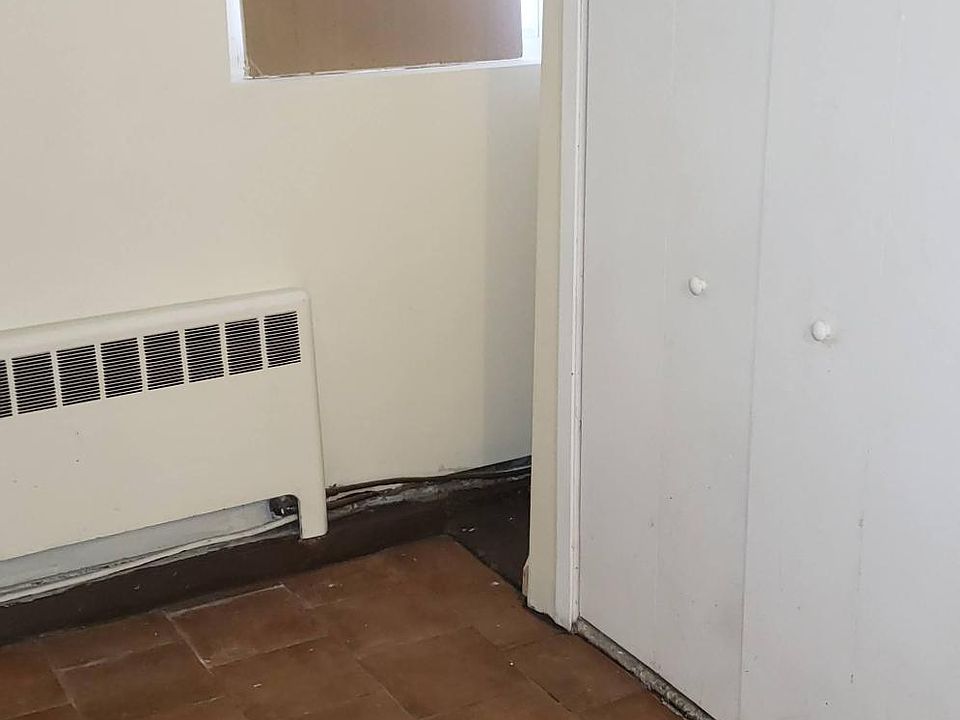 1st image of 4047 Wilder Ave
