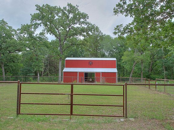 Barn