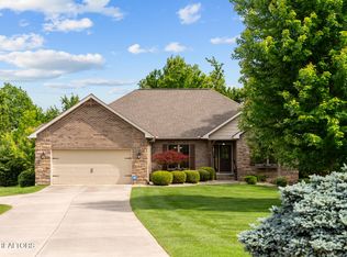 25 Hemlock Ct, Crossville, TN 38558