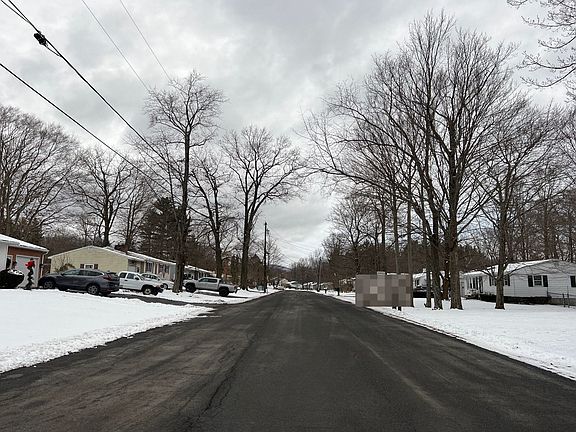 5th image of 25 Center St