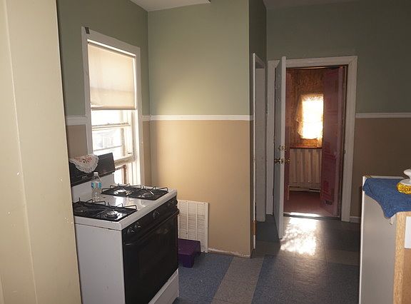 5th image of 3040 N Kimball Ave