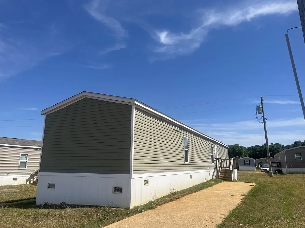 Building Photo - 1211 Hunters Mountain Pkwy