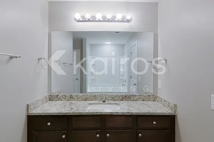 102 Bluff Rd — Photo 17