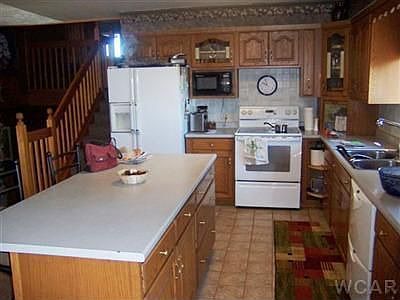 2nd image of 101 Hilltop Dr