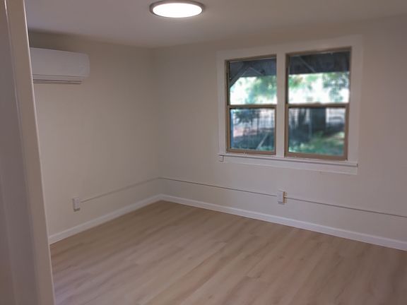 4th image of 710 N 7th St