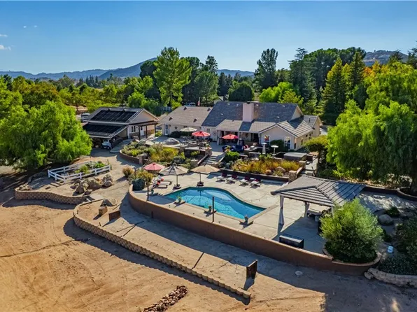 19315 Avenida Cordoba, Murrieta, CA 92562