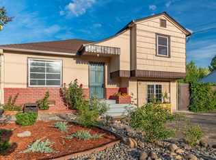 1533 NW Fairmount St, Roseburg, OR 97470