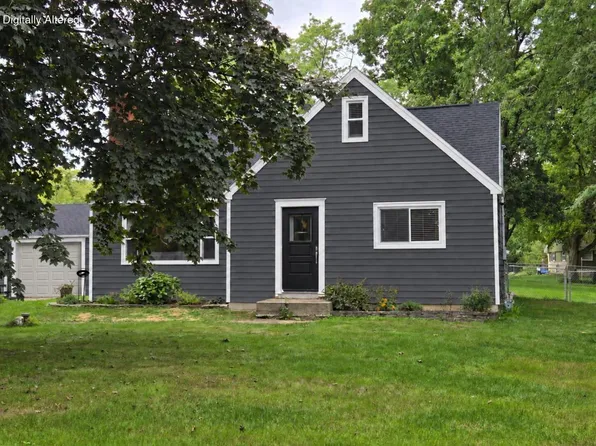 11904 W Oakwood DRIVE, Franklin, WI 53132