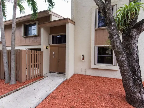 11543 SW 109th Rd #24B, Miami, FL 33176