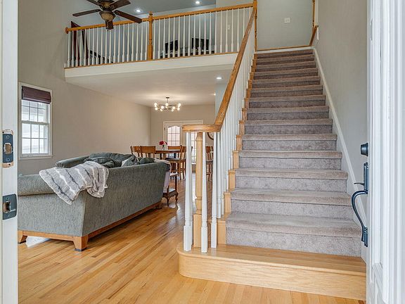 4th image of 364 Jessicas Way