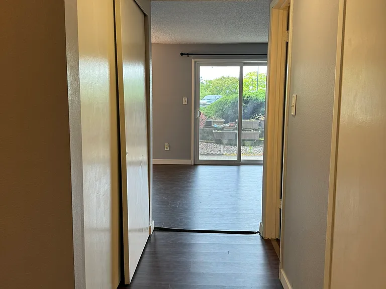 1350 Orleans St — Photo 7