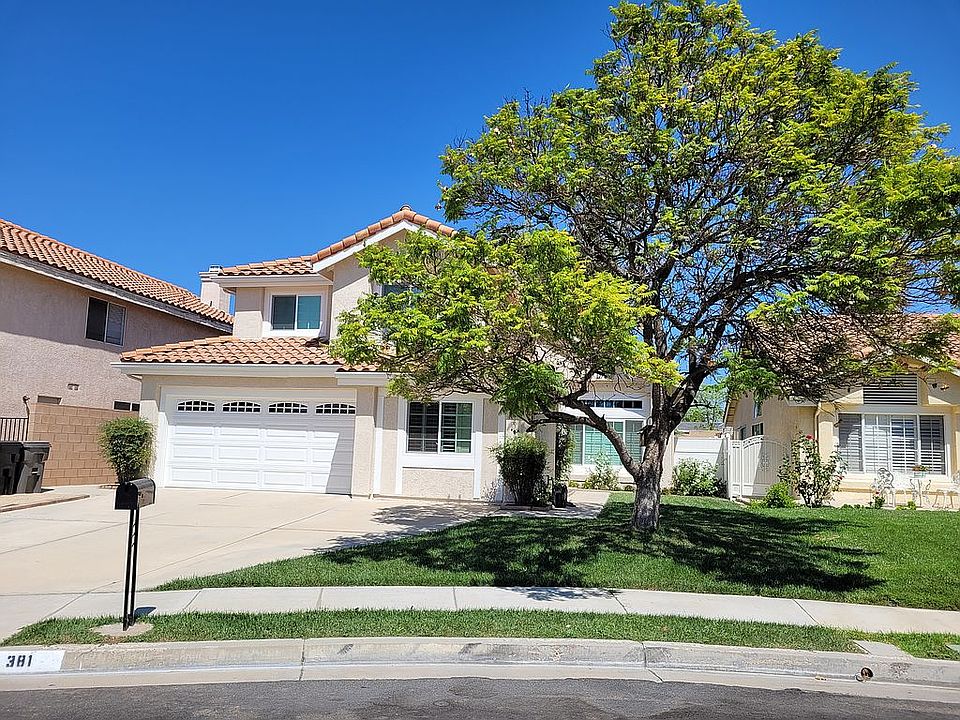 1st image of 381 Berkley Cir