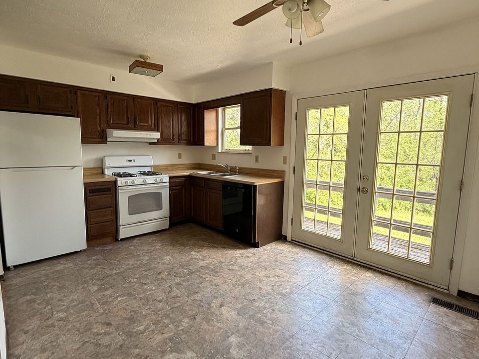 1st image of 900 5th St #11571925