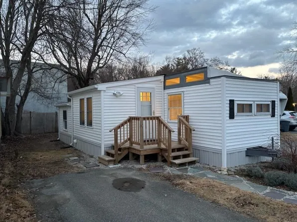 466 Newbury St #20, Danvers, MA 01923