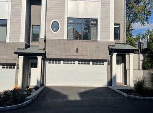 555 Edgewater Ave #203, Ridgefield, NJ 07657