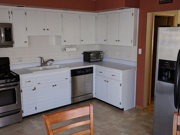 4th image of 4320 Adeline Dr