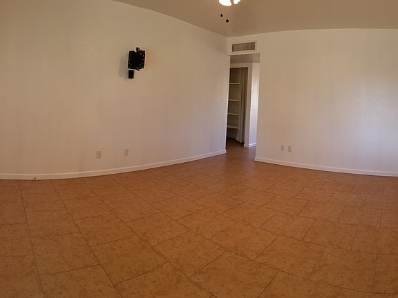 2nd image of 2302 W Bluefield Ave