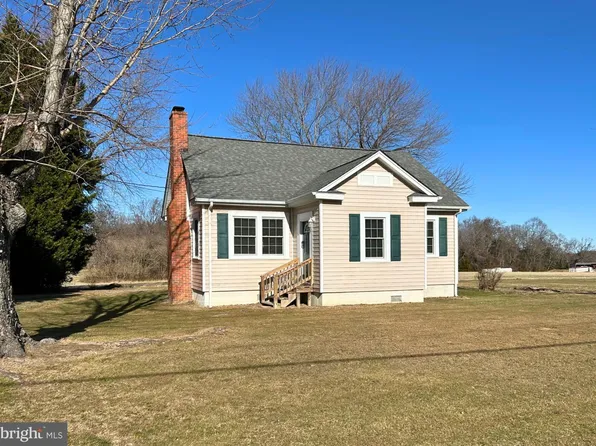 383 Lake Rd, Lottsburg, VA 22511