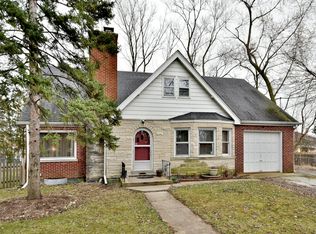 1901 Rancho Ln, Des Plaines, IL 60016