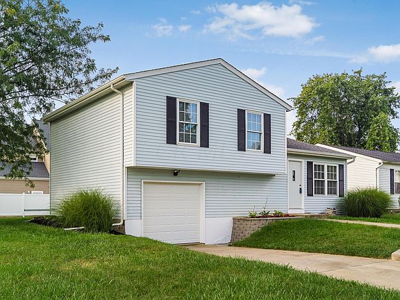 3rd image of 6559 Cedar Ct
