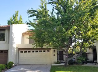 637 N Shadow Lake Dr, Thousand Oaks, CA 91360