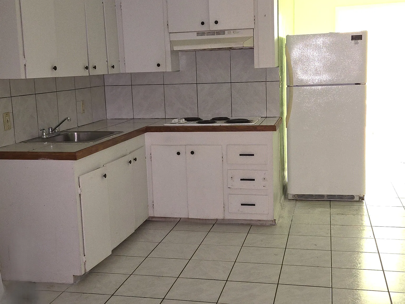 1 bed, 1.0 bath, 469 sqft, $500 — Photo 1