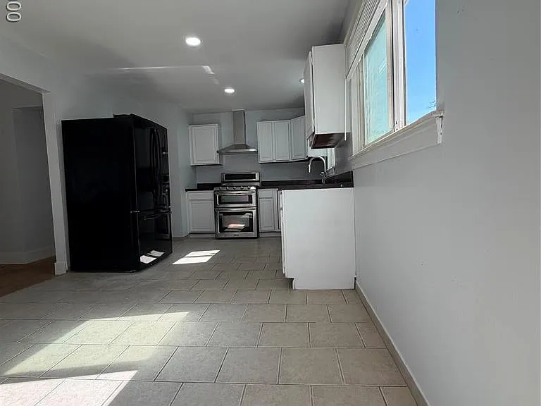 25647 Hanover St — Photo 12