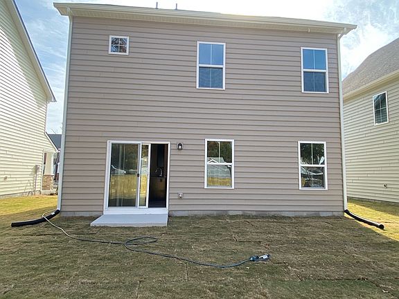 3rd image of 274 Goldenstar Ln